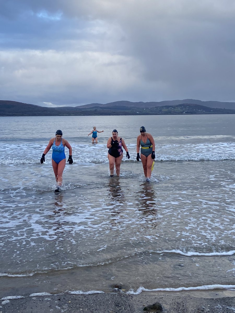 jobfairyni's tweet photo. What a beautiful morning for a swim 🥶😎 #coldwaterswimming #ludden #donegal #seaswimming https://t.co/DxfwttOqSo