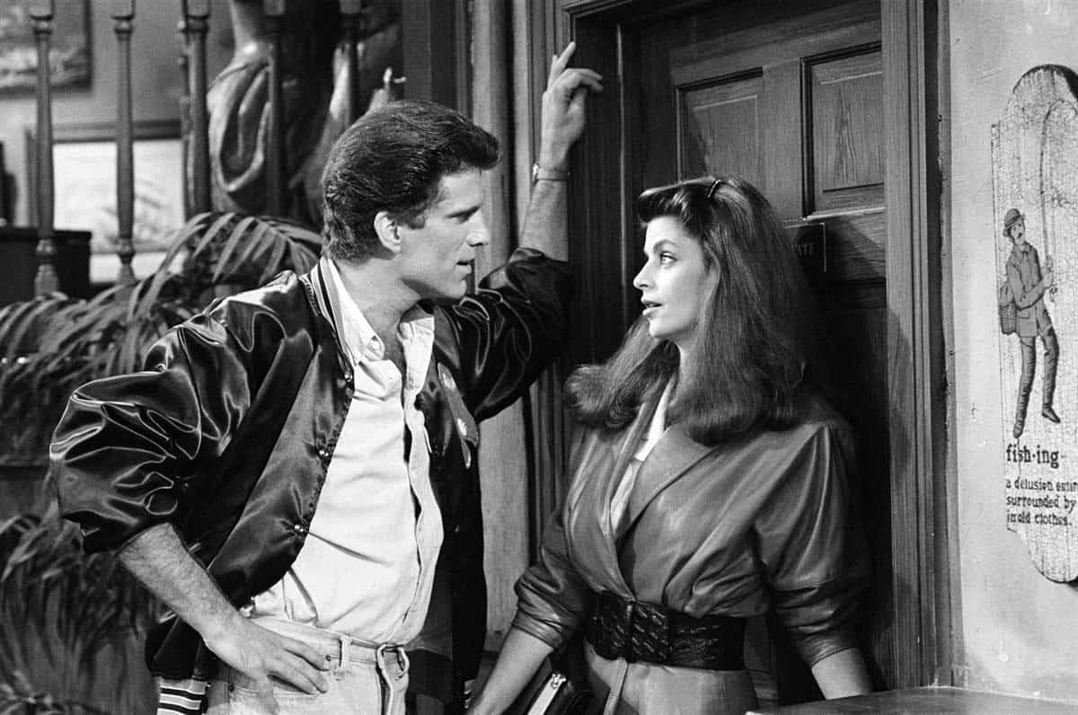 GlcZack's tweet photo. R.I.P. to Kirstie Alley. I didn't agree with some of your politics and scientology stuff, but I love Cheers and wish you had brought Rebecca Howe to Frasier for an appearance. 

#RebeccaHowe #KirstieAlley #RIPKirstieAlley #Cheers https://t.co/1VchEEBqnf