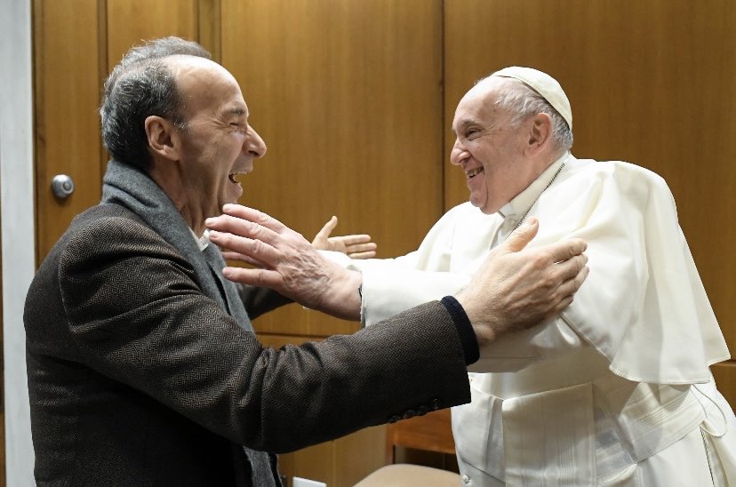 Italian actor and director Roberto Benigni met Pope Francis today. 📸 Vatican Media