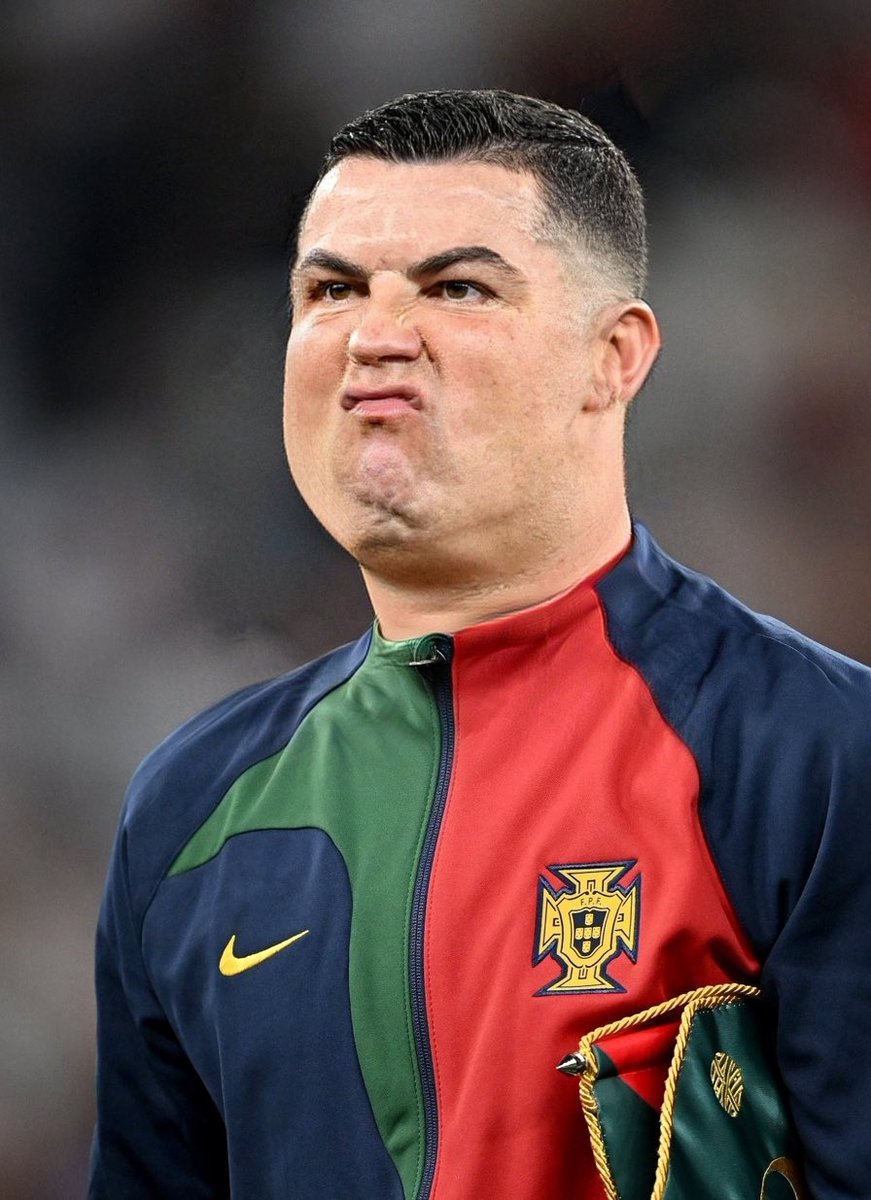 coxpowered's tweet image. When you ordered one bottle of @WorldFamousHot1 and use it all and realised you should have ordered six.