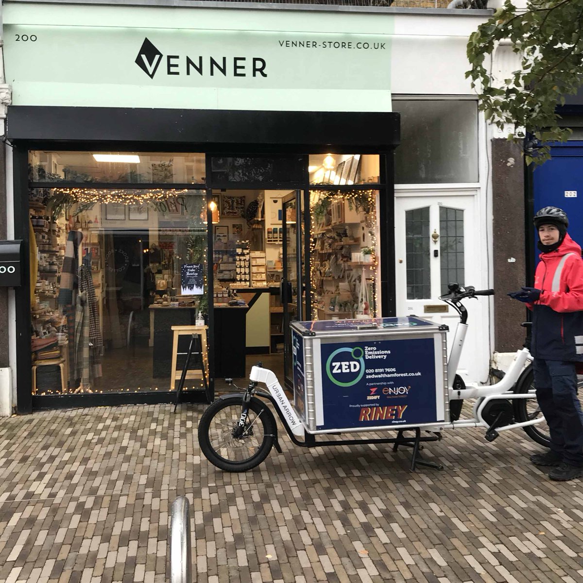 If you're local to us in postcodes E10, E11 or E17 online orders can be delivered by @zedlbwf a wonderful zero emission courier service. Not only is it eco-friendly, it's quick too, order by 4p.m. for delivery next working day 🚲💚😊 venner-store.co.uk/collections/sh… #WalthamForest