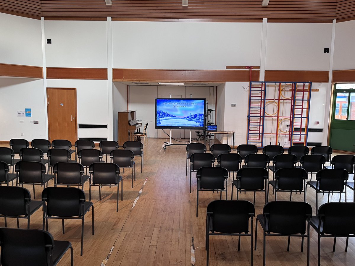 MissDasguptaWHA's tweet photo. Year 5 and 6’s families and friends- we are ready for you!! Come along to our winter performance today at 14:00! ❄️ @WhittinghamWHA @MissThompsonWHA @MissAleynaWHA @MsWilkinsonWHA @MissMeredithWHA @MrsRomuzgaWHA https://t.co/W0dVz9uaJM