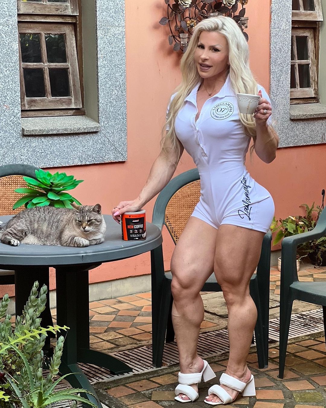 ChillFit on X: "Anne Freitas #musclewoman #girlswholift  https://t.co/6VxWzsyWgI" / X