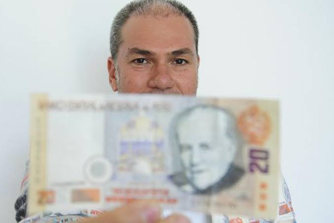Sinpaltasp's tweet photo. Mauricio Fernandi ha sido separado de @RPPNoticias por ser vinculado a la organización criminal liderada por @PedroCastilloTe. #20Lucas. https://t.co/8ChAi9UnHU