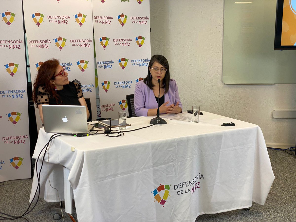 FundArcorChile's tweet photo. "Las empresas tenemos un rol como garantes, no solo es un tema de responsabilidad social, debemos preocuparnos de cómo nos hacemos cargo de nuestro impacto en la niñez, cómo por ejemplo apoyando herramientas como esta" @mlauraberner, Directora Ejecutiva de Fundación ARCOR Chile https://t.co/b6EKMZXPhW