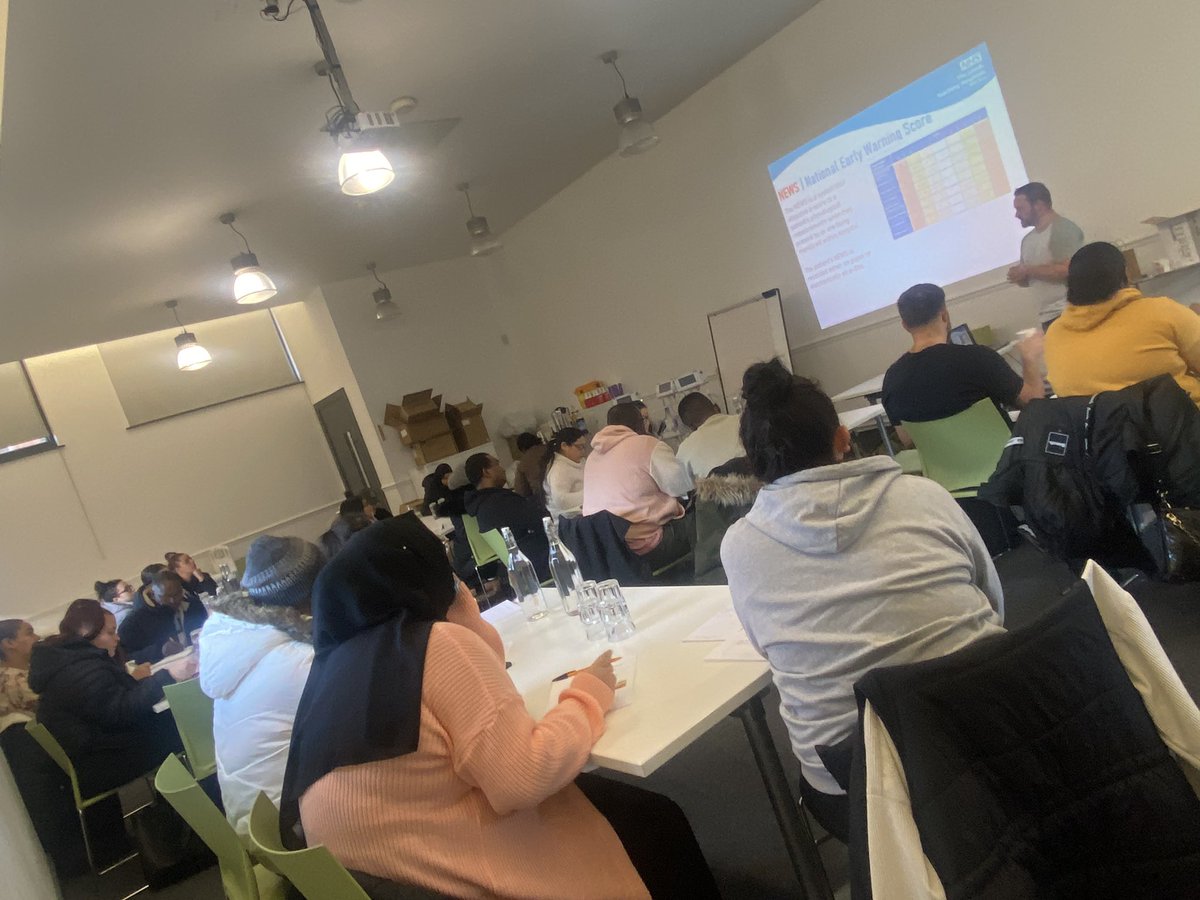 Workbased_L's tweet photo. Day 3 tCSW bootcamp @LeedsHospitals. Focus has been on Observations, Vital Signs, NEWS/PAWS, Documentation and Escalation. Thank you to our wonderful Jack from ED @EDmurse1 for sharing expertise with our new team 🏥 @LthtLearning @KatiRobi2022 @LisaGibso @TanzRayaz @UCclineds https://t.co/mwWcxswdEf