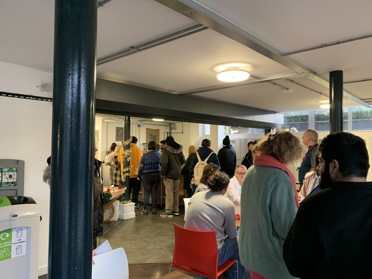 Festive Market <a href="/Glasgow_Clyde/">Glasgow Clyde College</a> Langside. Amazing Gateway to College students raising money for charity. #baristaskills #charity #coffee  #newskills <a href="/jonvincent11/">Jon Vincent</a> <a href="/bettleyk/">kyle bettley</a> <a href="/5Brutus5/">Robert Anderson</a> <a href="/OfficialGCCSA/">OfficialGCCSA</a>