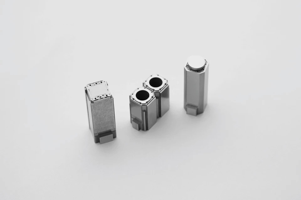 GFMS_US's tweet photo. Reach unprecedented levels of quality with our FORM X series die-sinking EDM.
Discover what is possible at https://t.co/vf3P8uVUmR
#EDM #diesinking #diesinkingEDM #machining https://t.co/MS7NIpd0bt