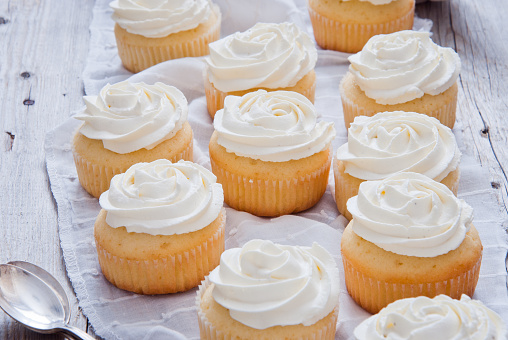 YummyJs's tweet photo. Vanilla Whipped Cream Cup Cake.
JS yummy
https://t.co/dp3EjHtivE
https://t.co/cZtYs9M9TZ
https://t.co/353aKOiE58
#jsyummy #yummy #sweets #js #pigeonchatdapp #PearlHarbor #TedCruz #Walker #WednesdayMotivation #best #whipped #cream #cupcakes #moistcream #fillingcake #choco. https://t.co/5bB5R0v7kk
