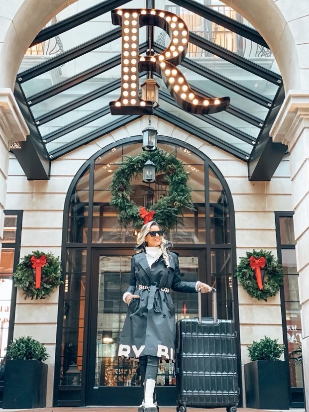 Check into a magical New York holiday at Renaissance New York Chelsea Hotel. 

📸 @comoturista on IG