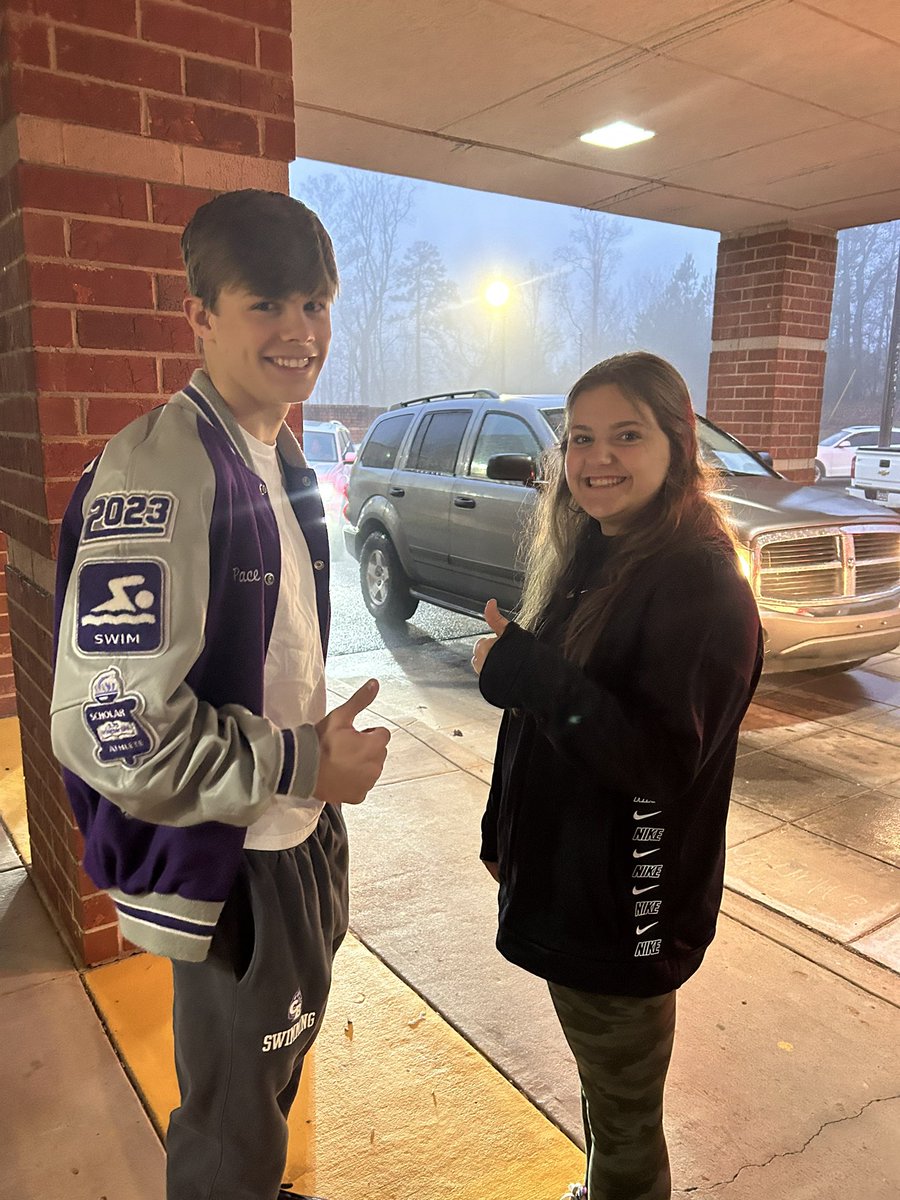 bluff_swim's tweet photo. CB Swim loved starting our day by serving our community and helping our friends at Friendship Elementary get off to a great start. Thanks for inviting us! @HallcoFES @BluffCherokee @HallcoCBHS https://t.co/SVXS6IE4Jh