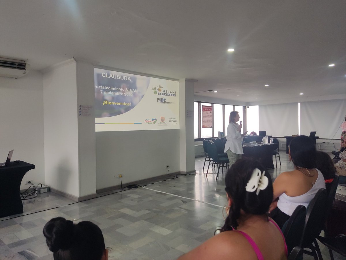 BenhurCast's tweet photo. Agradecimientos a la @Educacion_Cali @MeraniProyectos @efrcastro826 por la formación #EncuentroLideresTiCali https://t.co/xoIbs0YYBB