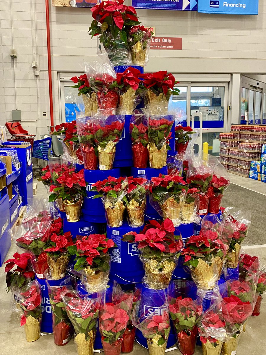 Pro Rally - Specialty Meeting and Red stars . It’s also beginning to look a lot like Christmas at 2322. #ProRally <a href="/Anthony_Battle1/">Anthony Battle</a> <a href="/specialtylowes/">Specialty & Services Selling at Lowe’s</a> <a href="/lowes/">Lowe's</a> <a href="/AndyBlier2322/">Andy B</a> <a href="/BDabrieo/">Brian Dabrieo</a>