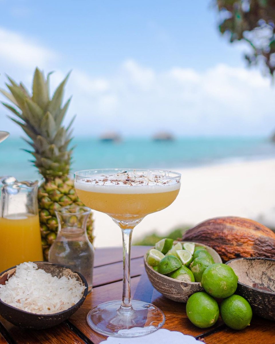 mo_canouan's tweet photo. Master the skill of mixing and creating tasty cocktails at our Mixology Class on Monday, December 26, at Turtles Bar. To learn more about our festive season happenings, visit: https://t.co/JKZmqK3csx

#ImAFan #MandarinOrientalCanouan #BestBars https://t.co/bl4H2ddhtc