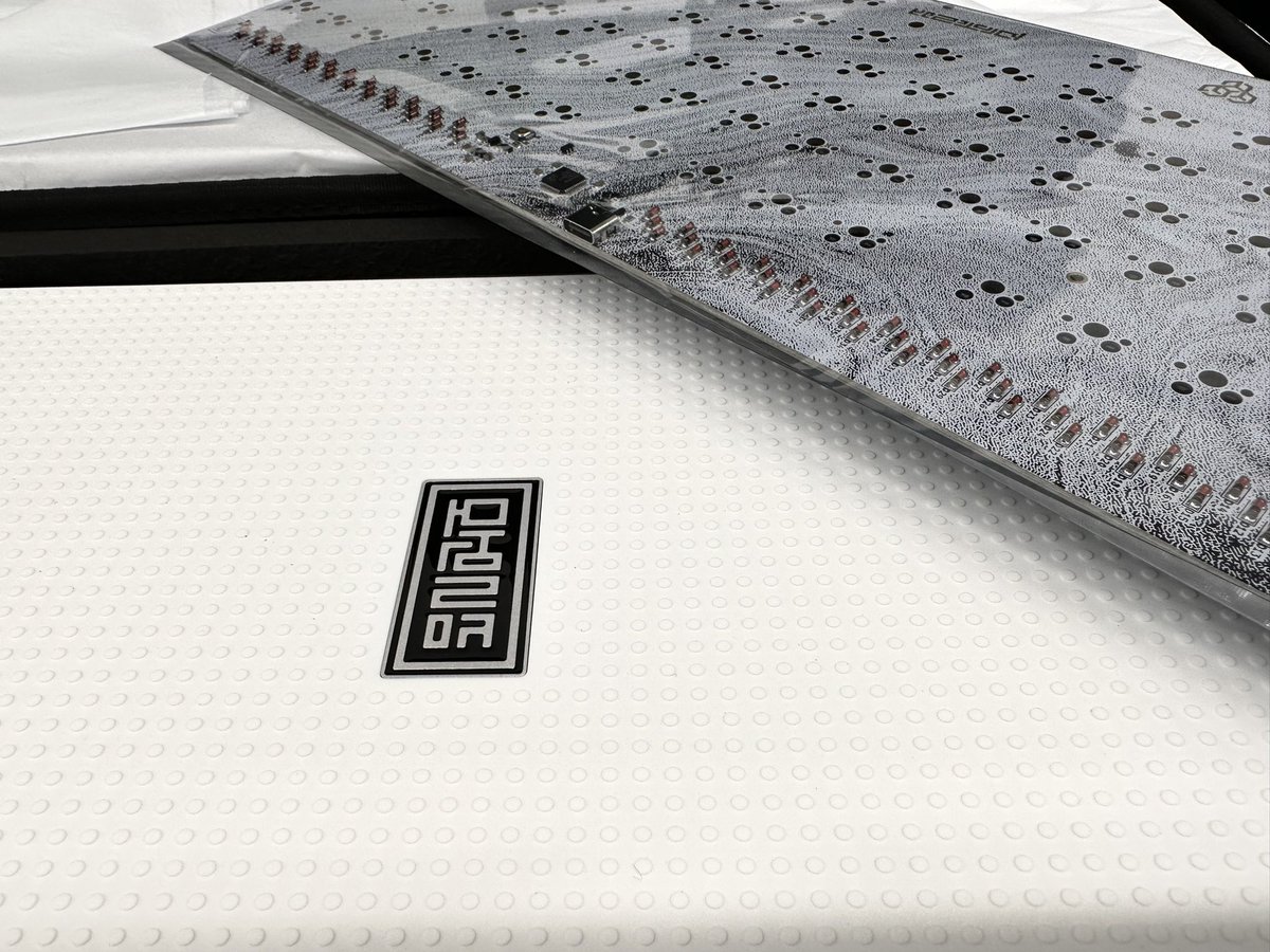 Friday Keyboard Club returns this week!

I’m going to be building the Strata:Frost TKL by Protozoa. 

🇺🇸 - 09:00 Pacific
🇺🇸 - 11:00 Central
🇺🇸 - 12:00 Eastern
🇬🇧 - 17:00 GMT
🇪🇺 - 18:00 CET

Myke.live

See you then!