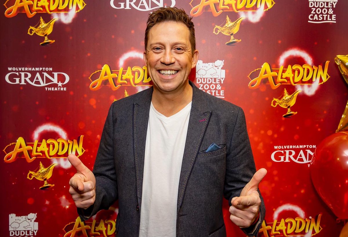 What a FABULOUS press night for Aladdin we had last night! 🤩 the magic of #WolvesGrandPanto is back and we loved every minute with this beautiful company! 🧞‍♂️✨

📅 until 7 Jan 2023
🎟️ bit.ly/AladdinWolves