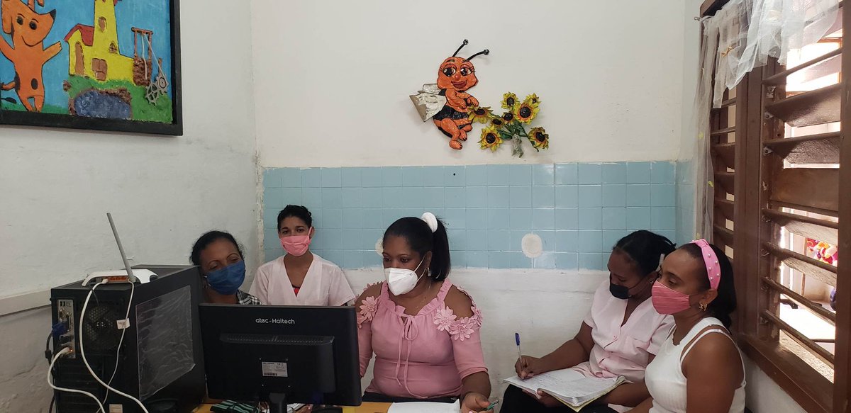 circuloinfanti7's tweet photo. Preparación con especialistas del Centro de Orientación y Diagnóstico , educadoras y docente de la Escuela Primaria Ana Virgen Robless teniendo como temática fundamental la Guía de observación para la detección de preescolares que presentan las alteraciones en el desarrollo. https://t.co/Qslef3kyiJ