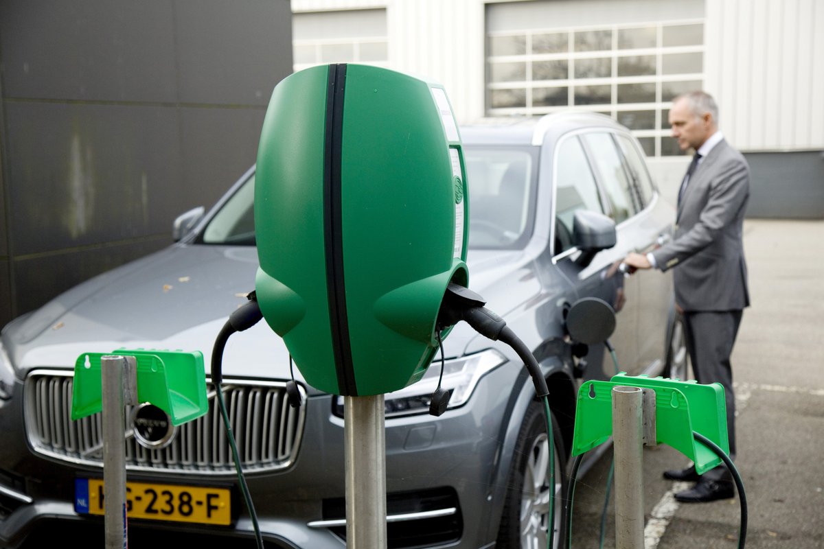 Meer bijtelling voor duurdere elektrische auto

kantoorkersten.nl/nieuws/meer-bi…