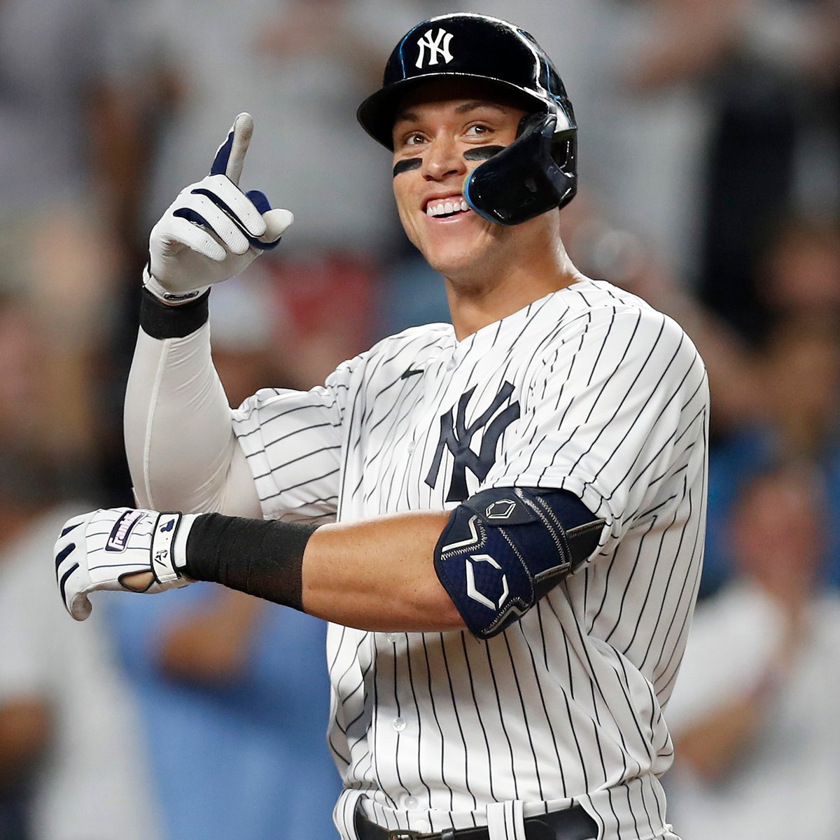 snyyankees's tweet photo. Yankee for life. https://t.co/gQdCATDcX2