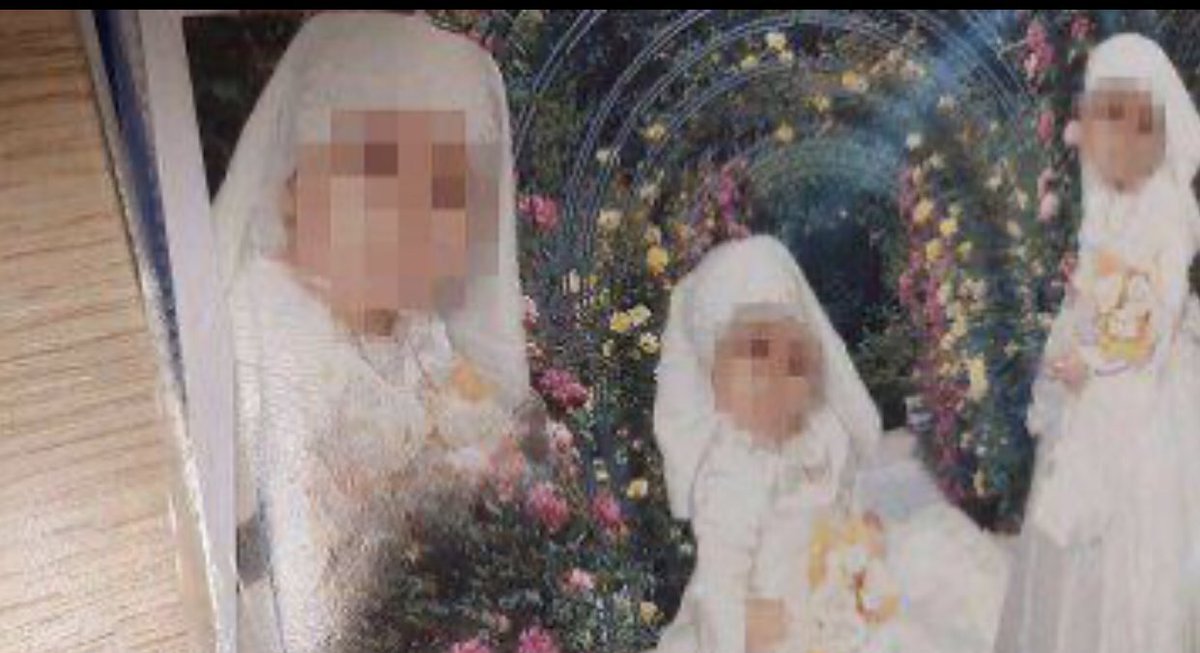 damlagrll's tweet photo. #cocukistismarı

6 yaşında ki kız çocuğu 6 yaşında bir bebek nasıl bu kadar kötü olabiliyorsunuz?
Cemaat adı altında bütün ahlaksızlıkları,sapıklıkları sergiliyorsunuz sapkın ruh hastaları. https://t.co/l5ZTZQvFwN