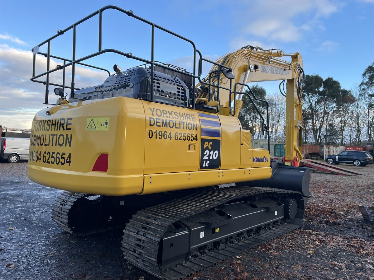 Yorkshire Demolition tweet media