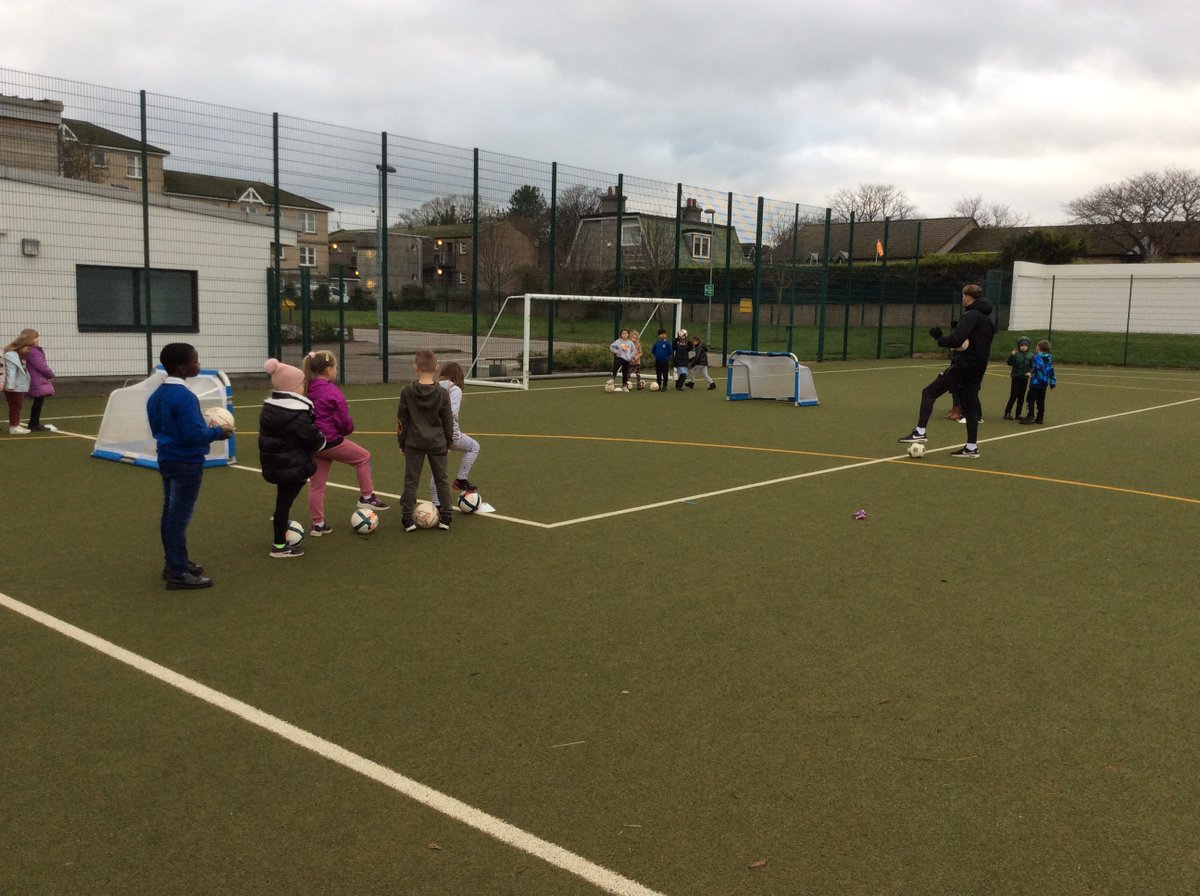 MrNicholP3's tweet photo. Last week, P3 enjoyed their RADS session. During the session, we played games with some small-sided goals. Thank you @jomurphy92 for donating them. https://t.co/lYkVqMXV4I