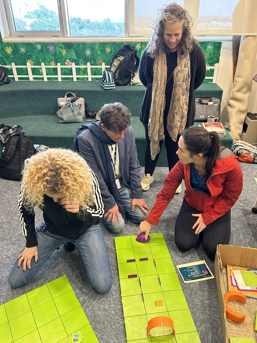 <a href="/WBAISIsrael/">WBAIS Israel</a> Ts can’t get enough of our coding playground! So many ways to connect #coding to classroom units and disciplines! 🤖#CSEdWeek2022 #HourofCode <a href="/carolllemieux/">Carol LeMieux</a>