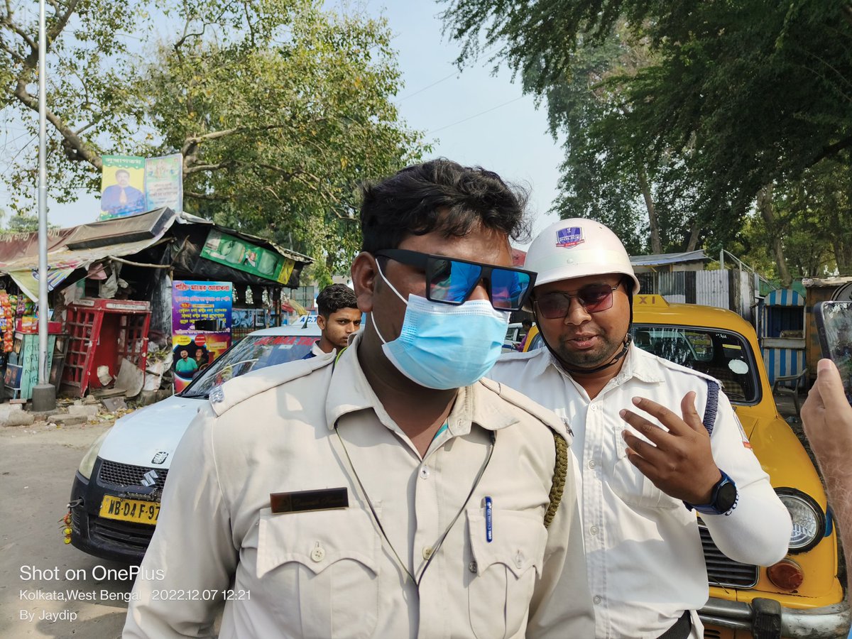 Jaydip_In's tweet photo. @bidhannagarpc @DCTrafficBDN @BidhannagarCP when all papers are mparibahan app was shown to them they had no clue on why they stopped me and in the process delayed my meeting.  This nature of harassment without any proof is really not appreciated. Educate cops on the road 2/2 https://t.co/eKAhlSfGSl