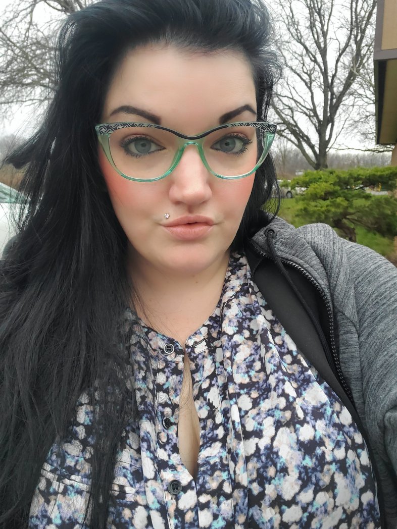 ThisMiss's tweet image. There I am