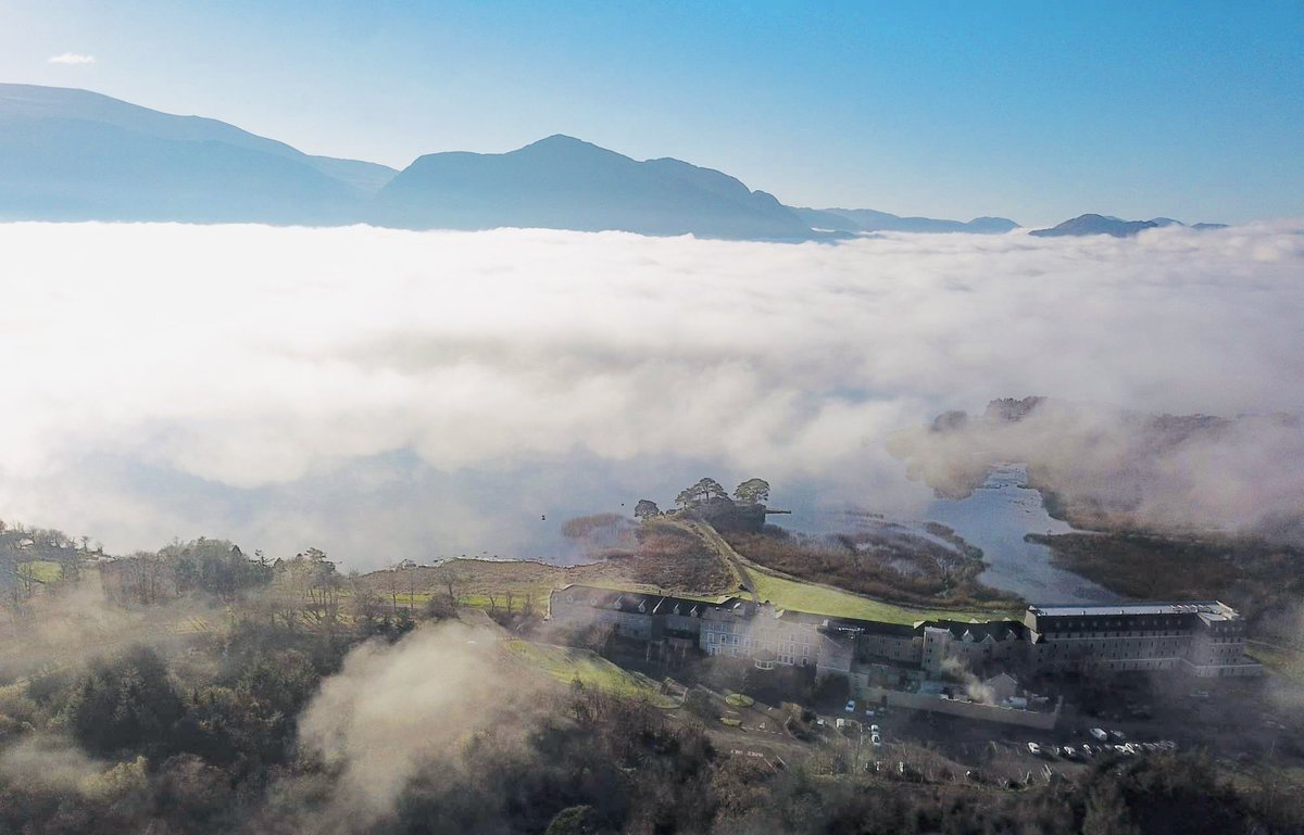 A foggy December bird’s eye view 💖 Captured on drone this morning by Niall Huggard 📸 #december #wintervibes❄️ #lakehotelkillarney #lakeviews #lovekillarney #experiencekerry #escapetothelake