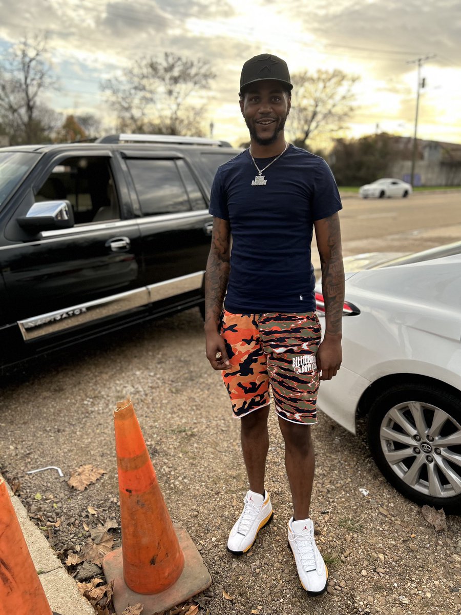 dmike33_'s tweet photo. Just now getting used to Twitter shout me out 🧡🤲🏾. #BHM #LLMAL #RIPKEWON https://t.co/kXqyCmcN0Q