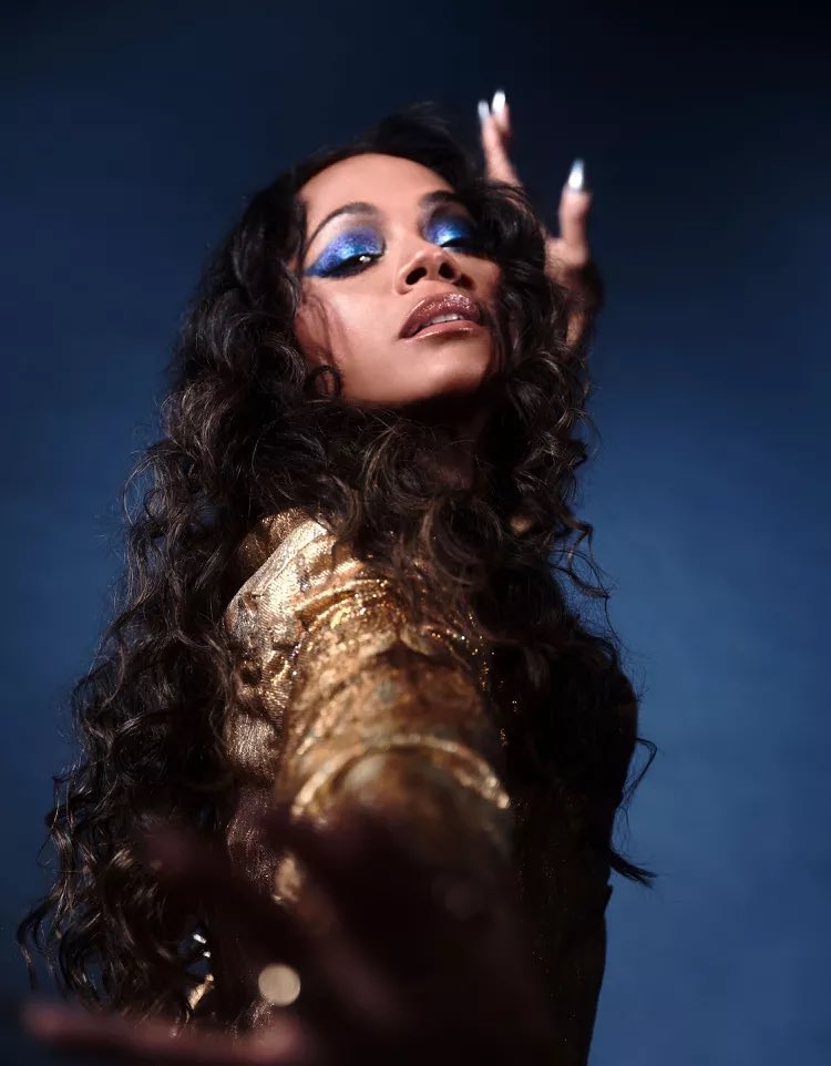 CoutureIsBeyond's tweet photo. Zoe Saldaña by JD Barnes, InStyle, Winter 2022. https://t.co/9iWWTPFgap