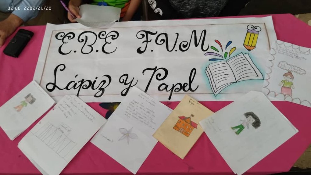 EscuelaFVMCbit's tweet photo. #FundabitPresente actividad creativa de nuestros niños y niñas Lápiz y Papel 📄✏️ #LecturaYEscritura 
@NicolasMaduro 
@MPPEDUCACION 
@_LaAvanzadora 
@fundabitguaric2 https://t.co/EeQVtQc9Wl