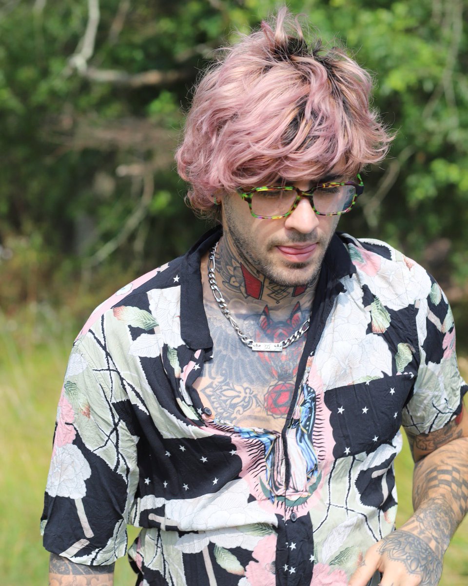 Zayn Malik Updates tweet media