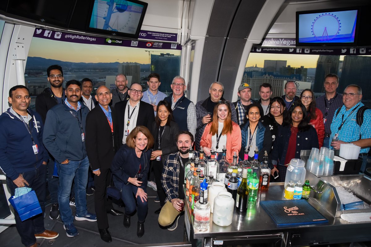 unraveldata's tweet photo. Breathtaking views and new connections—the High Roller Happy Hour was a smashing success! A big thank you to everyone who sipped, soared, and socialized with us. Can’t wait for #AWSReInvent2023!

#AWSReInvent #AWSReInvent2022 #DataOps #DataOpsObservability #FinOps #UnravelEvents https://t.co/SxNF2Yrg5Z