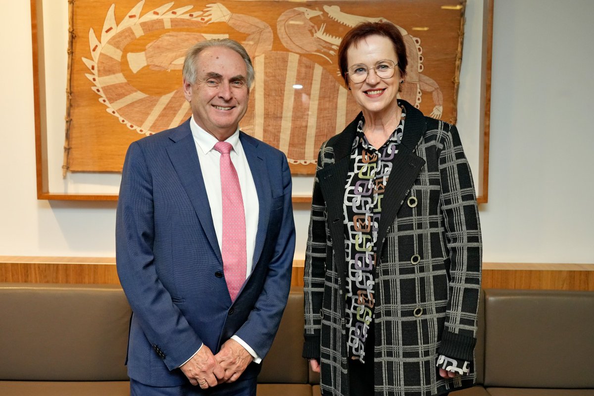 Australian Embassy, Brussels (@australiaeu) on Twitter photo Delighted to welcome to Brussels the 🇦🇺 Minister for Trade, Senator the Hon Don Farrell.
He will meet with key 🇪🇺 counterparts to discuss the strong & growing trade relations between Australia & the EU, incl. with <a href="/VDombrovskis/">Valdis Dombrovskis</a> & <a href="/jwojc/">Janusz Wojciechowski</a> on the #AusEUTrade Agreement negotiations. Delighted to welcome to Brussels the 🇦🇺 Minister for Trade, Senator the Hon Don Farrell.
He will meet with key 🇪🇺 counterparts to discuss the strong & growing trade relations between Australia & the EU, incl. with <a href="/VDombrovskis/">Valdis Dombrovskis</a> & <a href="/jwojc/">Janusz Wojciechowski</a> on the #AusEUTrade Agreement negotiations.