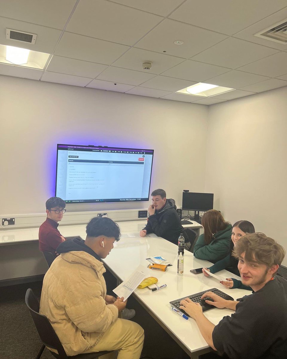 A big thank you to <a href="/USW_SCL/">USW Schools and Colleges Liaison</a> for the Criminology Hydra Minerva experience yesterday!

Diolch yn fawr i @USW_ysgol am brofiad Troseddeg Hydra Minerva ddoe!

#criminology #hydraminerva #education #experience #simulation