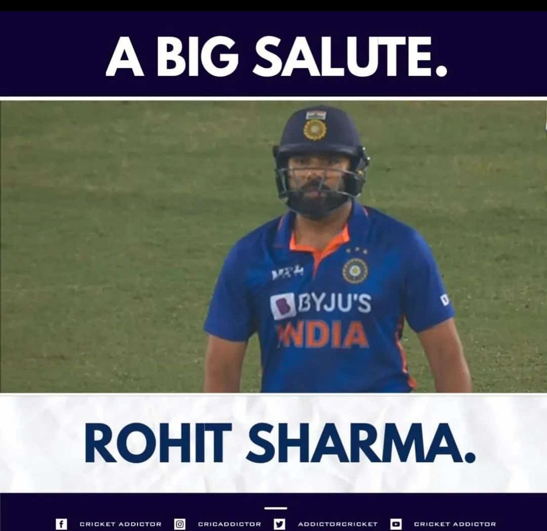 Sumit1882's tweet photo. What a fight with injured thumb🙏🏽🙏🏽🙏🏽🙏🏽 #RohitSharma
#Respect #RohitSharma #hitmen https://t.co/de3hKenGr1