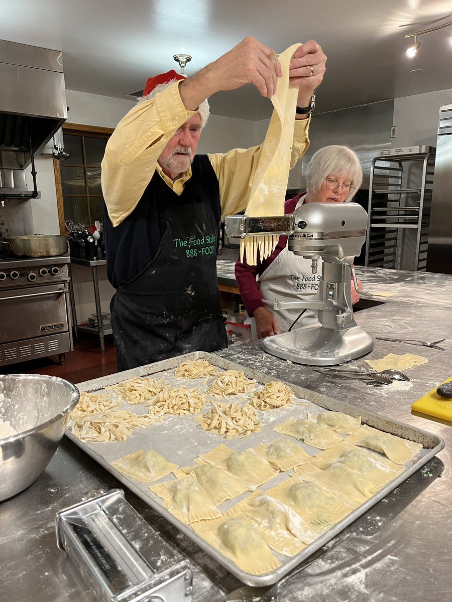 Ashley Robinson tweet media