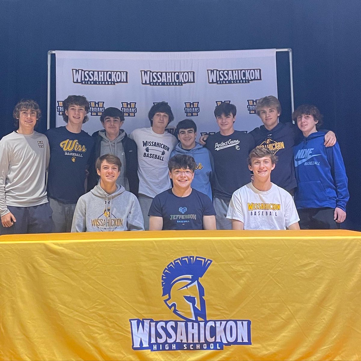 Wiss_Baseball's tweet photo. Signing day for our guy Shane Henrick! #shennie #family #giddyup https://t.co/v09uHXNS1R