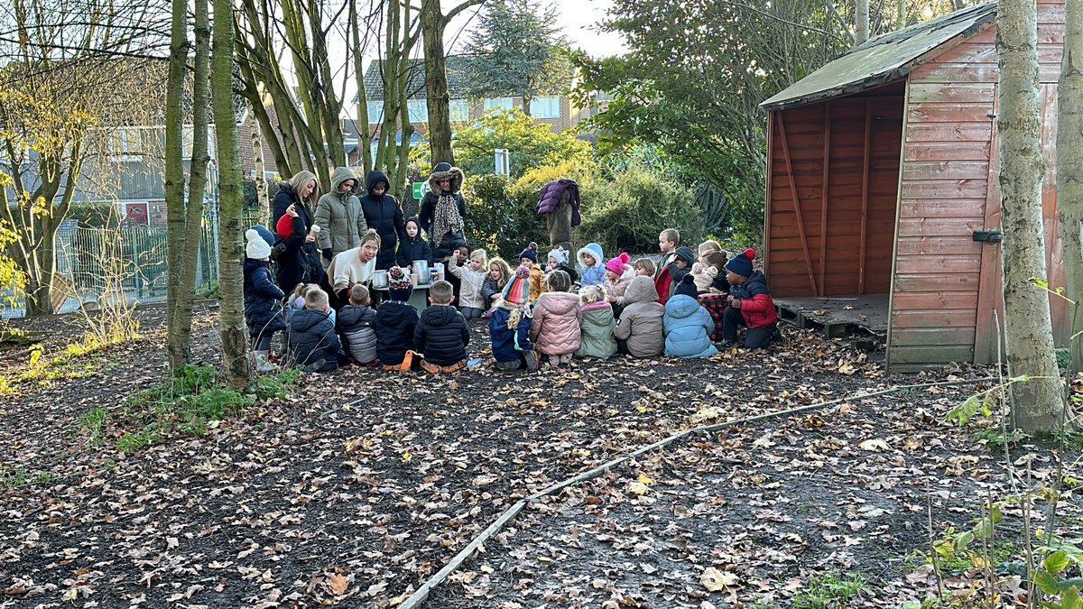 We love outdoor learning on crisp, bright afternoons like today here @stbedes_roth Home made hot chocolate and snotty noses - such fun @WoodlandTrust #Rotherham #MerryChristmas2022 #Outdoorlearning