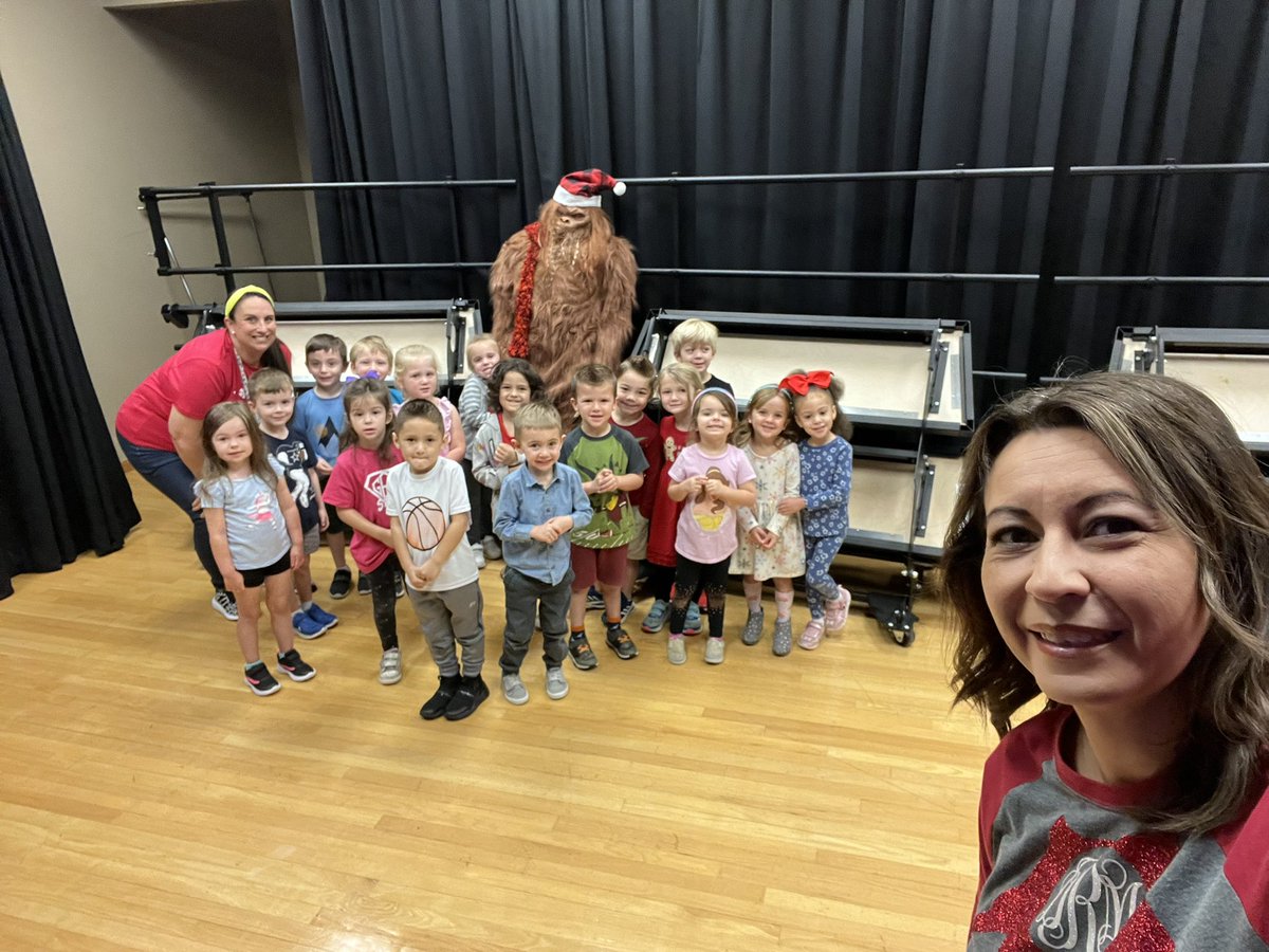 Dolores Rodriguez (@gesdrodriguez) on Twitter photo Sasquatch Selfie Day #GESshineon <a href="/EarlyGcisd/">GCISD EARLY CHILDHOOD</a> <a href="/GESStars/">Grapevine Elementary</a> <a href="/GESCouch/">Laura Jean Couch</a> Sasquatch Selfie Day #GESshineon <a href="/EarlyGcisd/">GCISD EARLY CHILDHOOD</a> <a href="/GESStars/">Grapevine Elementary</a> <a href="/GESCouch/">Laura Jean Couch</a>