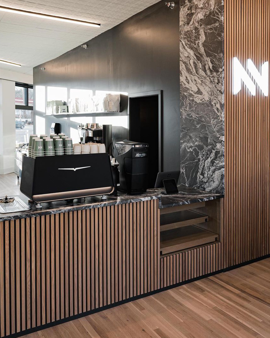 victoriaarduino's tweet image. Look how amazing the Northern Vessel is!
Today we are in Iowa, US 🇺🇸, where @northernvessel strives to provide an exceptional coffee experience through quality of product, atmosphere, and service.
In this place one can enjoy many coffee based drinks prepared with #EagleOne