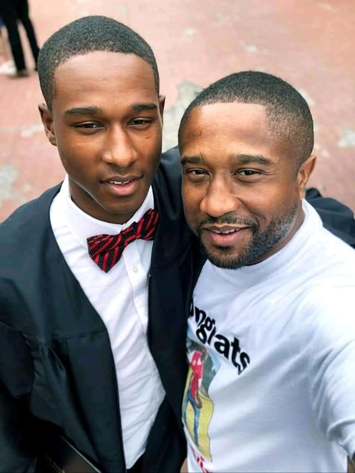 KevinJdefense's tweet photo. Happy Birthday to the Greatest Dad! 💯
Captain Kevin Johnson 💙💙 https://t.co/oUi82wvz3X