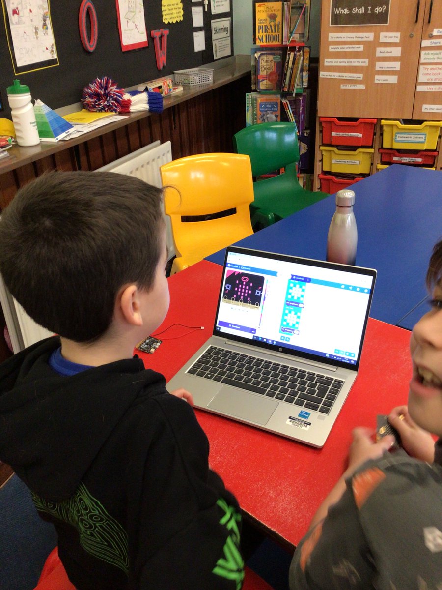 StrachurP's tweet photo. P5-7 had great fun using Micro:Bits today @strachurp @abc_OCTF @microbit_edu @DigiLearnScot
#digitallearning #coding #weloveit #microbitscot https://t.co/atkvLBPPaL