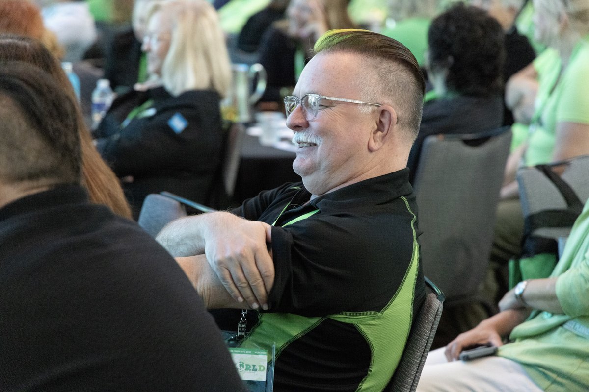 Cruisitude's tweet photo. Tell us you have Cruisitude without telling us... 💚😎
#cruiseplanners #cruisitude #cprocks #cpcon22 #cpworld https://t.co/xfCG4YyQPV