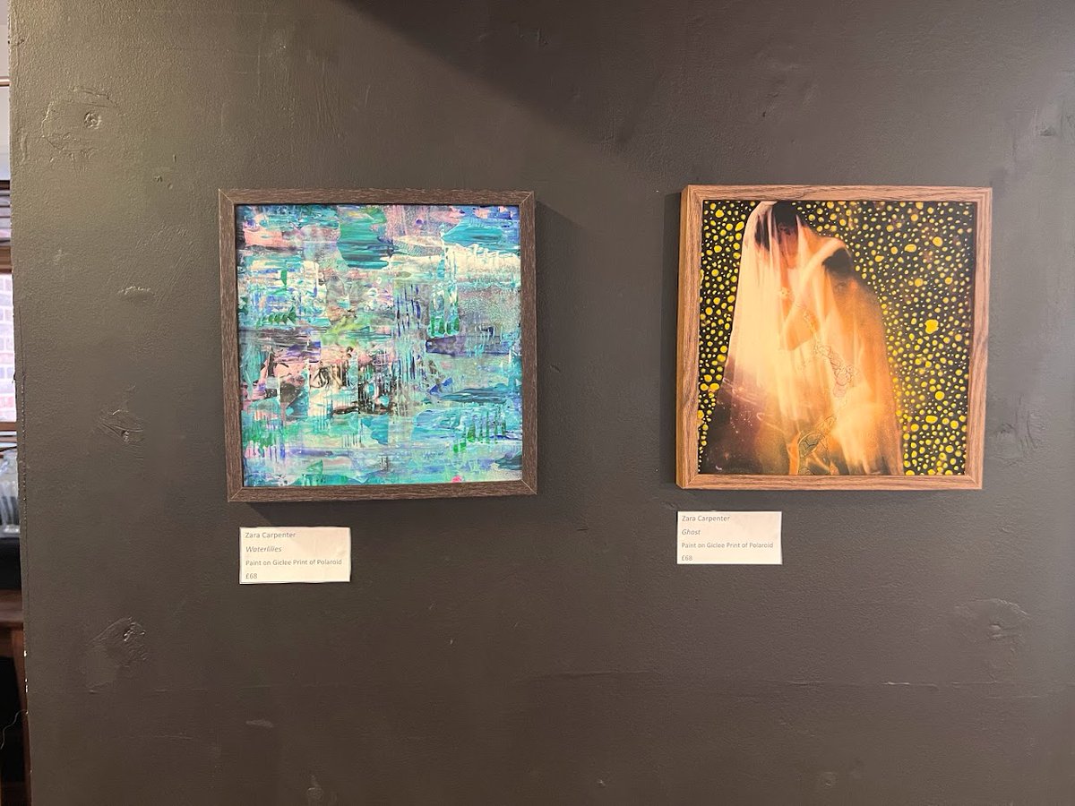 🎼On the twelfth day of Affordable Artmas, Sun Pier House presented to me...

A variety of floral and fungi themed paintings by Matilda Flood  &amp; Original mixed media artwork by Zara Carpenter.

Open: Weds-Sat - 10am-4pm

#Medway #MedwayArts#AffordableArtShow #SunPierHouse