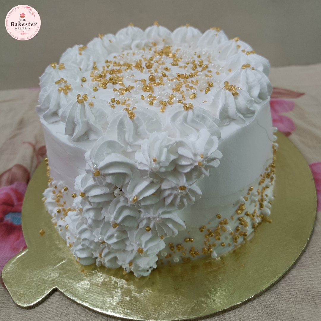 _bakesterbistro's tweet photo. Cake is the answer of all the problems❣️
.
Follow @_bakesterbistro for more 
.
#thebakesterbistro #instadaily #instagrambakery #homebakers #delhihomebakery  #egglesscakes #lovethemecake #tasteofhome #tastoflove #tastiestcakeever #instagrambusiness #womenpreneur #womeninbusiness https://t.co/2rI1F7mEnc