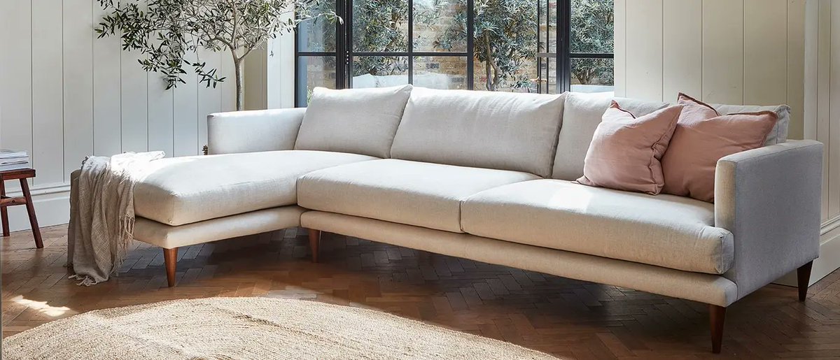 The Middleton Chaise Sofa is a classic take on your traditional square arm, but with narrow arms to give you more seating space. Available in a range of luxurious fabrics in both neutral and jewel tones as well as leather, you can choose a look that will suit you.