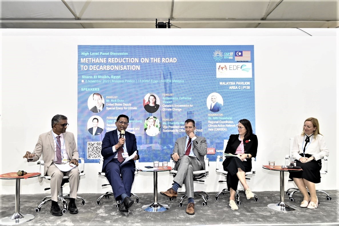 shareenyEDF's tweet photo. Hon. Min. @niknazmi Congratulations from @EnvDefenseFund on your appointment. EDF have been working on #methane in MY since 2021, including with @Petronas &amp; @KASA_Malaysia eg at IGEM22 &amp; COP27. We offer our support to your Climate Team on implementing the Global Methane Pledge. https://t.co/SHVtBTDl7V